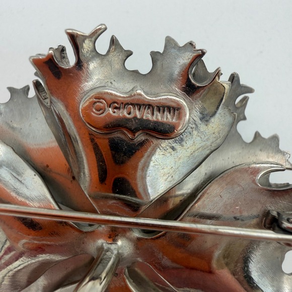Vintage Giovanni Silver-Tone Sculptural Carnation‎ Flower Brooch - Picture 5 of 8
